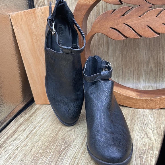 LC LAUREN CONRAD Faux Leather Ankle Strap Booties - 7 (Black) - Picture 6 of 9